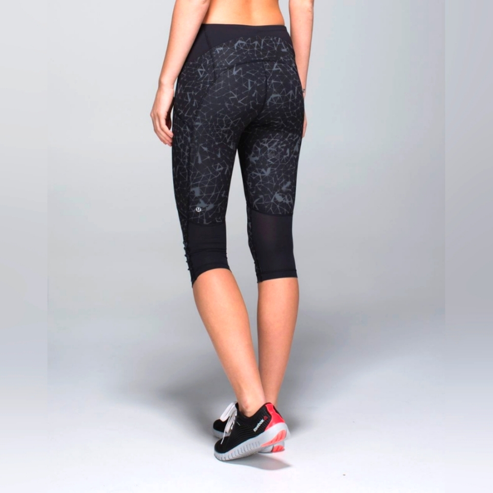 Lululemon Stash It Crop *Full-On Luxtreme Leggings Size 8